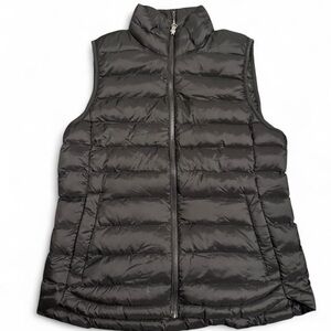 Women’s Puffy Athletic 
Sweater Vest Black Size Medium